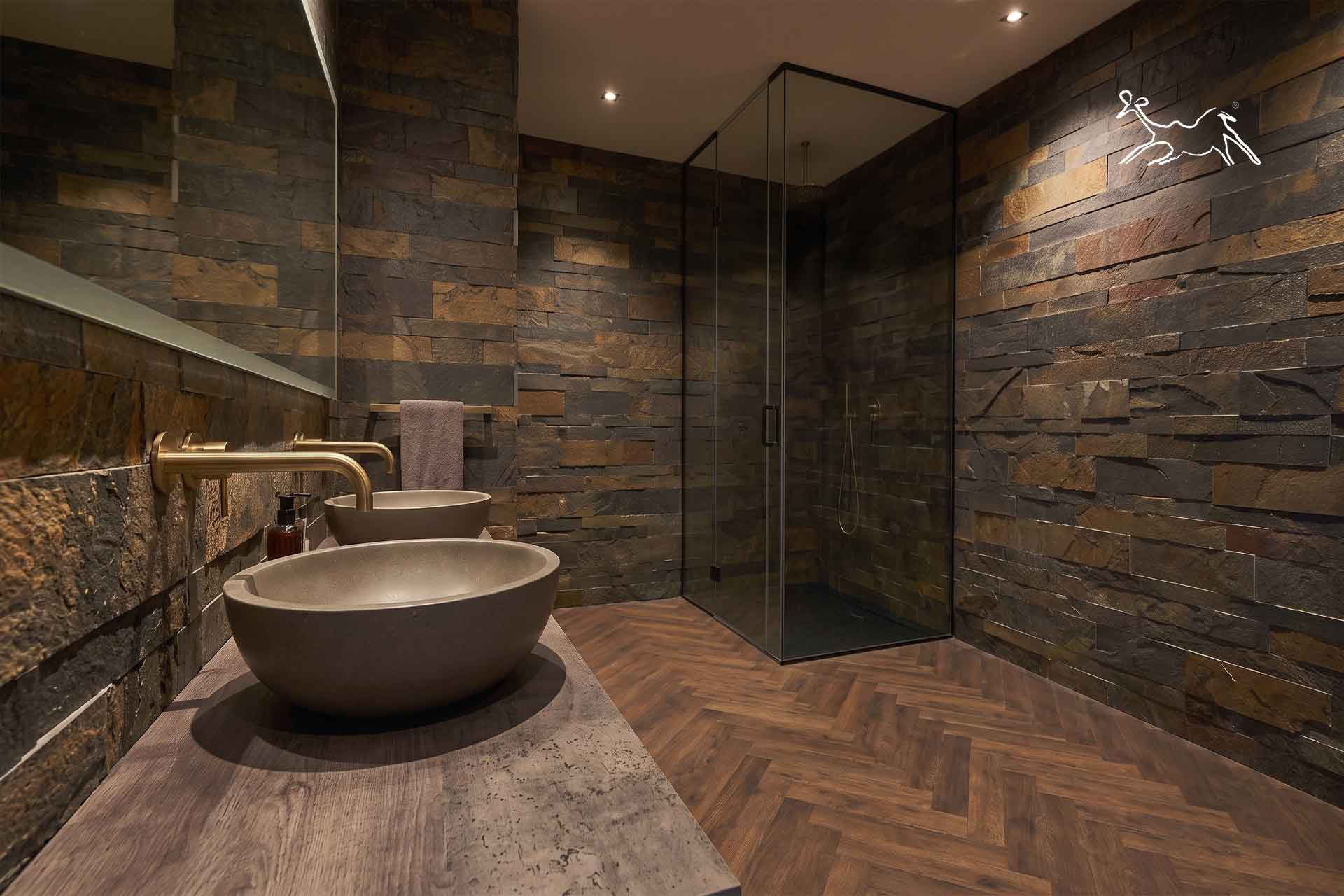 rivestimento-ardesia-interni-bagno-varese-african-stone