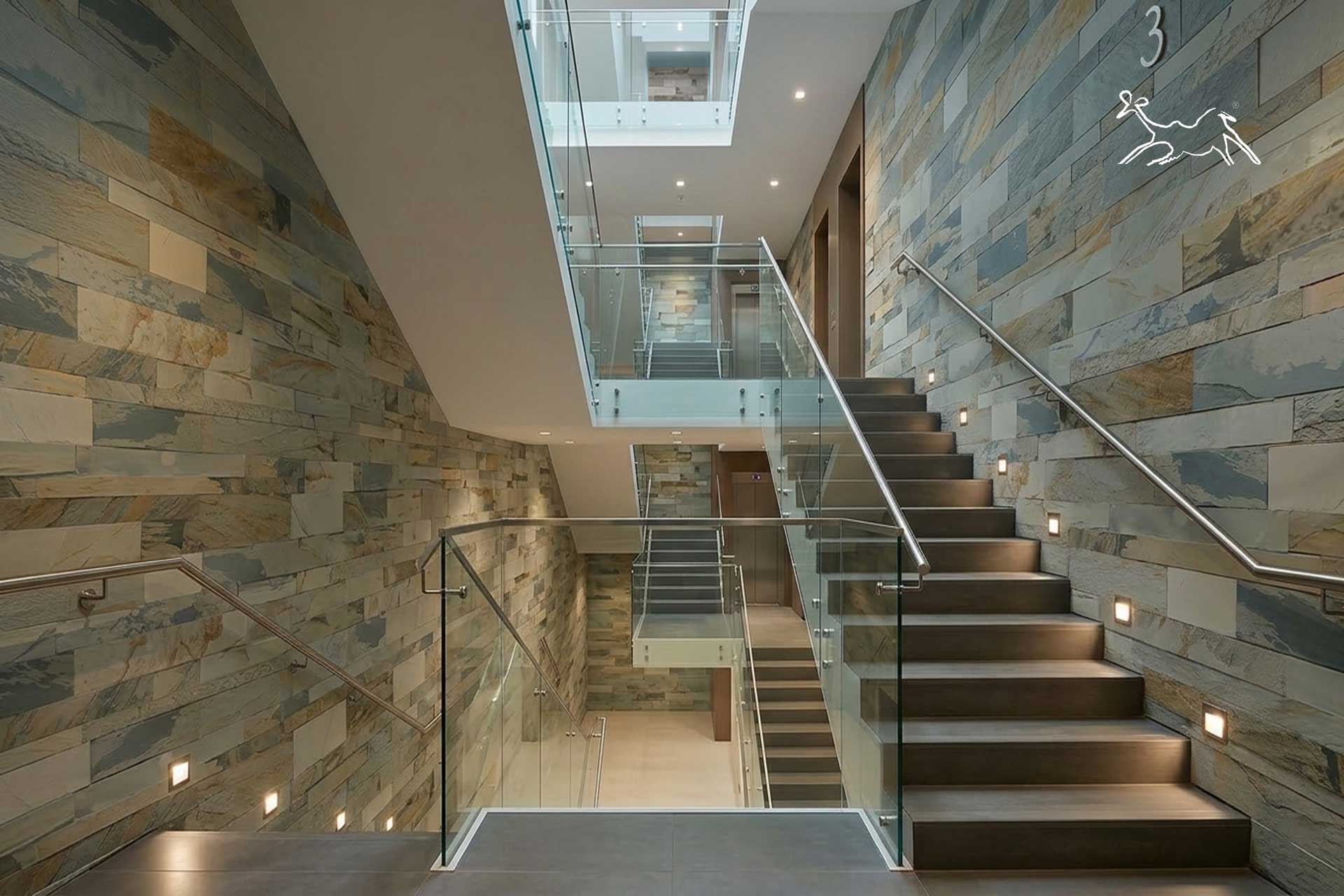 rivestimento in ardesia multicolor parete scale edificio residenziale Lucca