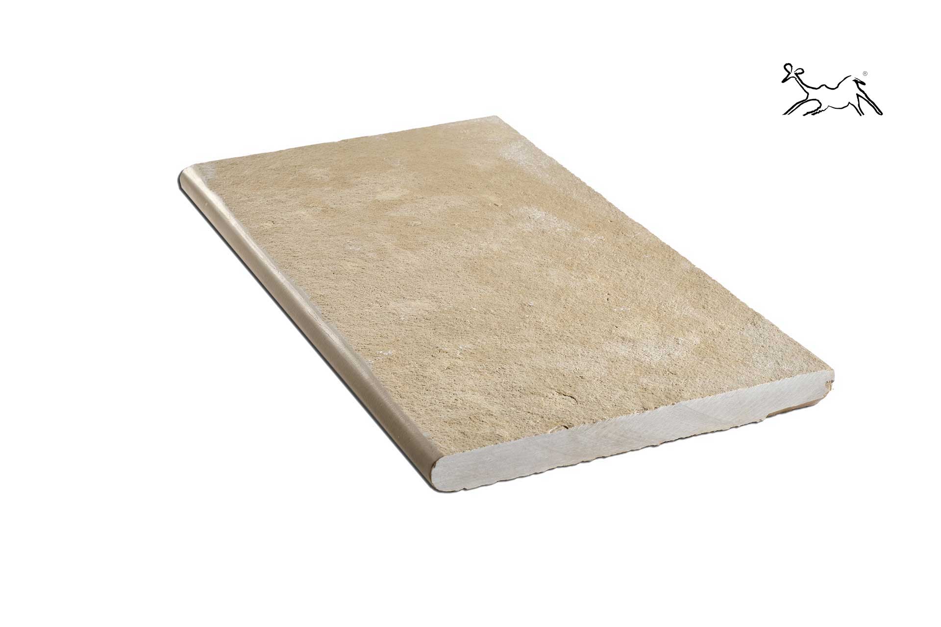 primo piano della texture e stonalizzazione naturale del bordo piscina in pietra Terra Toscana per piscine in pietra naturale