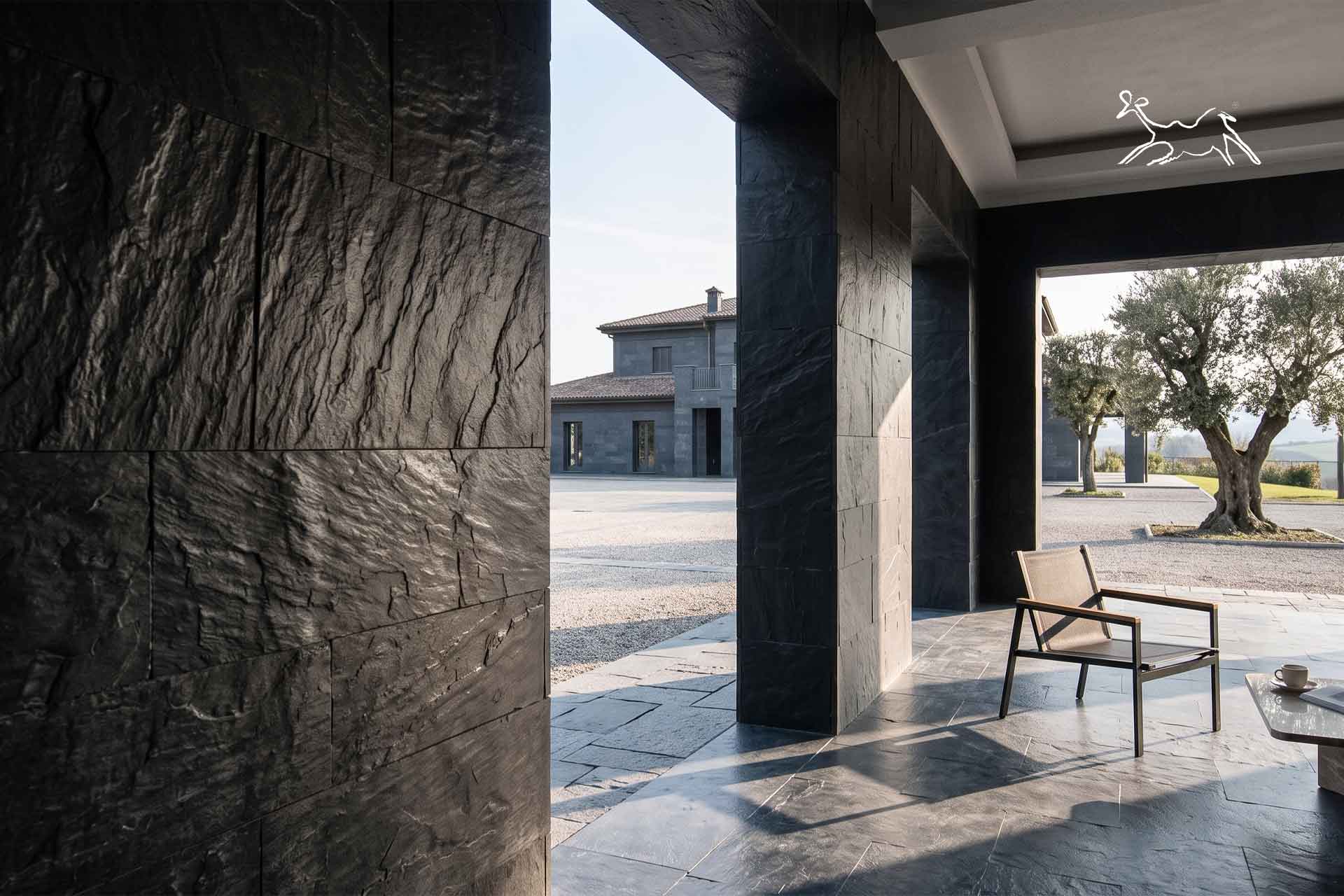 ardesia nera spazzolata rivestimento parete spoleto