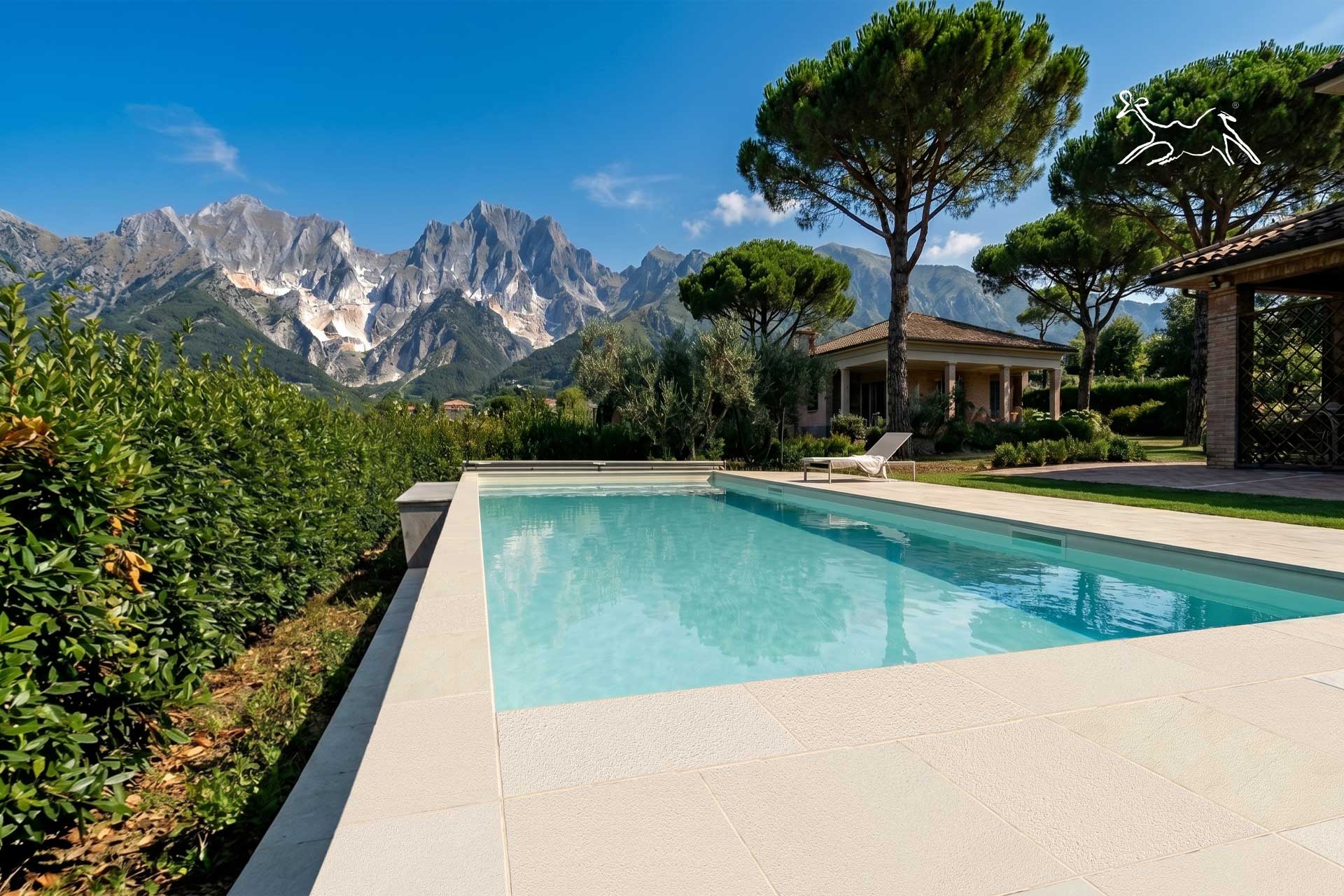 pavimento per piscina in pietra naturale antiscivolo che non brucia